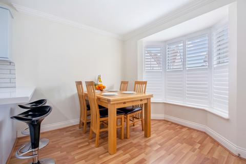17 Abell Way, Springfield, Chelmsford, CM2 6WU