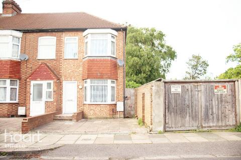 2 bedroom end of terrace house for sale, Dover Road, London