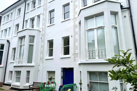 Studio for sale, Belsize Grove, London NW3