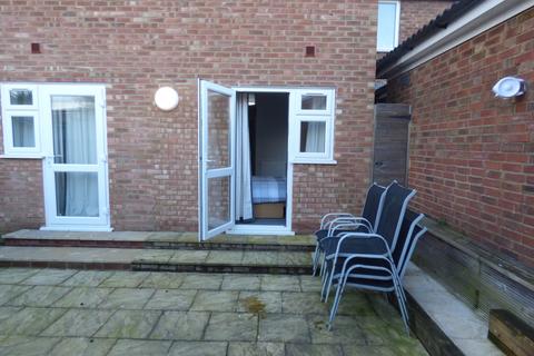 1 bedroom in a house share to rent, 3 Stapleford Road, Luton LU2