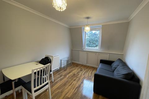 2 bedroom flat to rent, Old Brompton Road, London SW5