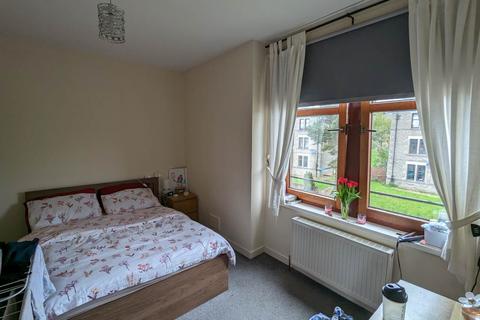 2 bedroom flat to rent, 10F Abbotsford Place, ,