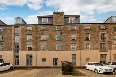 14/5 Hermand Crescent, Edinburgh, EH111LP