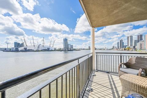 2 bedroom flat to rent, Cape Henry Court, Canary Wharf, London, E14