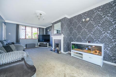 3 bedroom detached house for sale, Kingsley Avenue, Birkenshaw, BD11