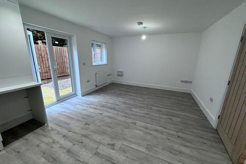 2 bedroom apartment to rent, Frearson Close, Eastwood, Nuthall, Nottingham