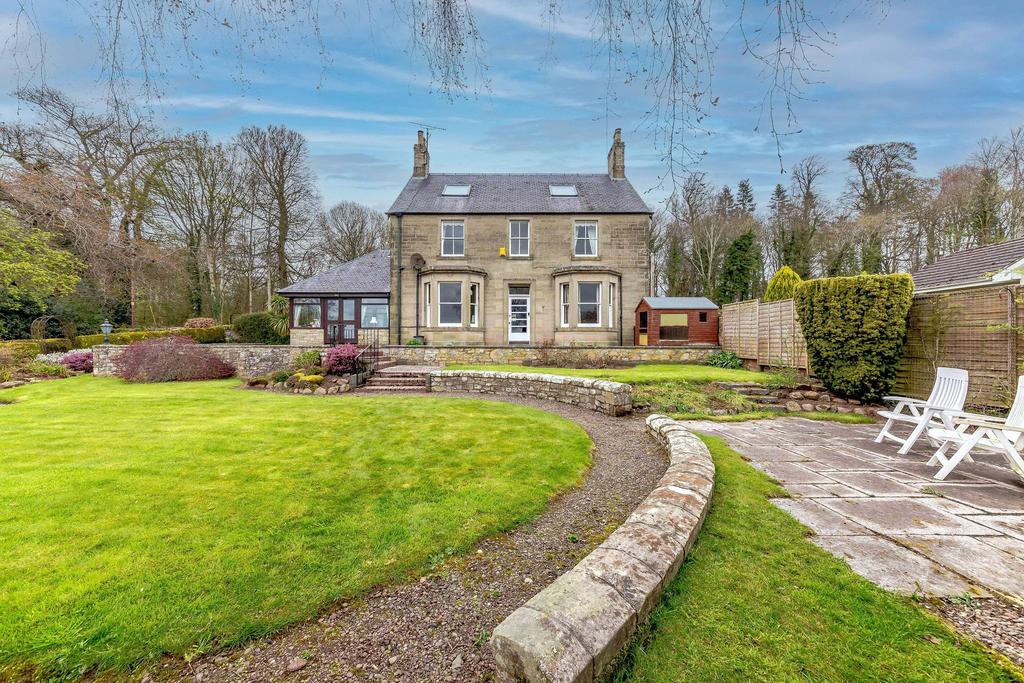 Sunnyside, Duns, Berwickshire 5 bed detached house for sale - £495,000