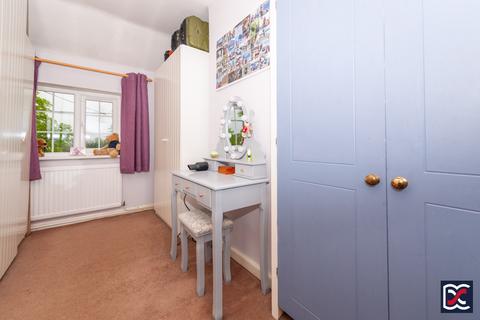 12 Abbey Road, Syresham, Brackley, NN13 5HW