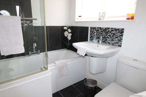 4 Larch Close, Oakworth, Keighley, BD22 7JU