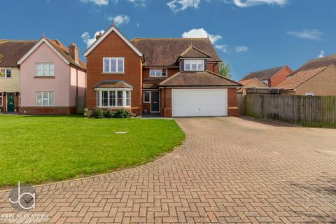 4 bedroom detached house for sale, Hering Drive, Heybridge