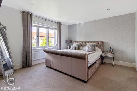 5 Hering Drive, Heybridge, Maldon, CM9 4PP