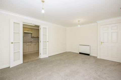 1 bedroom flat for sale, Glen View, Gravesend DA12