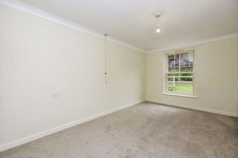 1 bedroom flat for sale, Glen View, Gravesend DA12