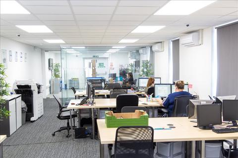 Serviced office to rent, London House Business Centre,Texcel Business Park, Thames Road