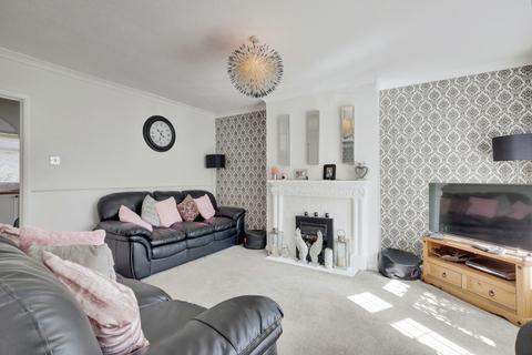 4 bedroom semi-detached house for sale, Leighton Road, Benfleet, SS7