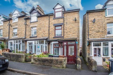 3 bedroom end of terrace house to rent, Bennett Street, Buxton, Derbyshire, SK17