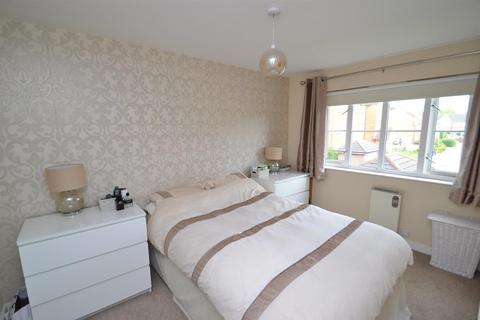 2 bedroom apartment for sale, Kensington Way, Borehamwood