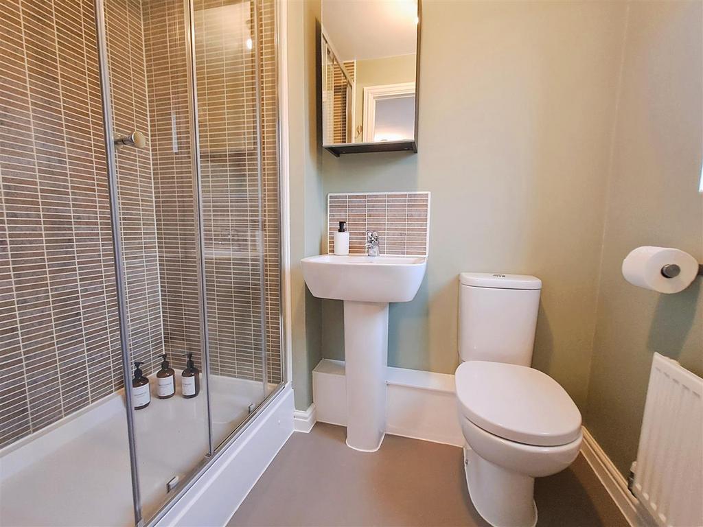 En Suite Shower Room