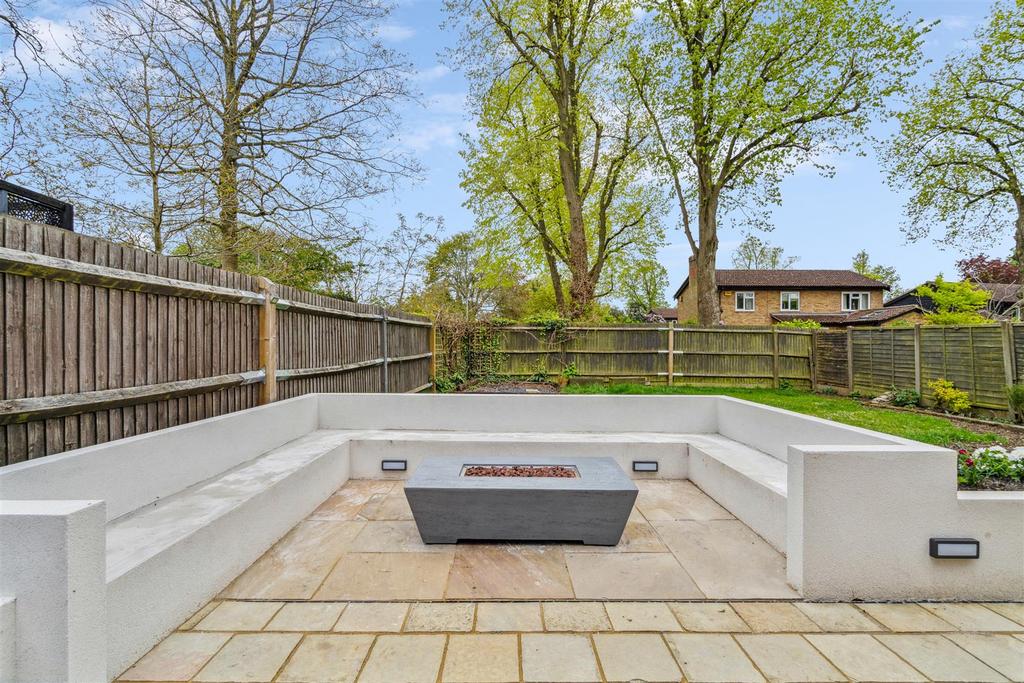 Seating/Firepit Area