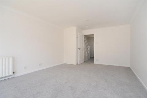 3 Delaporte Close, Epsom, KT17 4AF