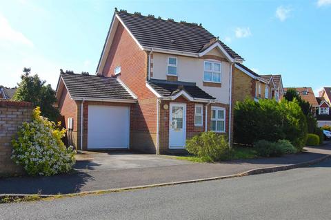 1 Hadleigh Drive, Sutton, SM2 5BF