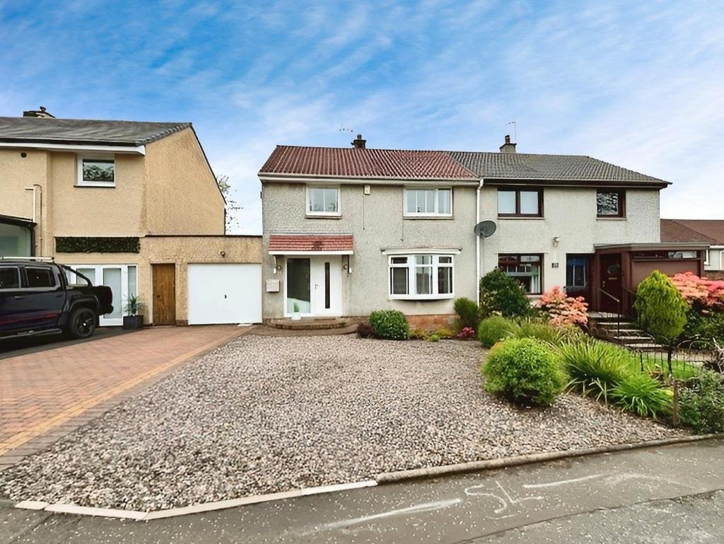 Willow Crescent, South Parks, Glenrothes 3 bed semidetached house for