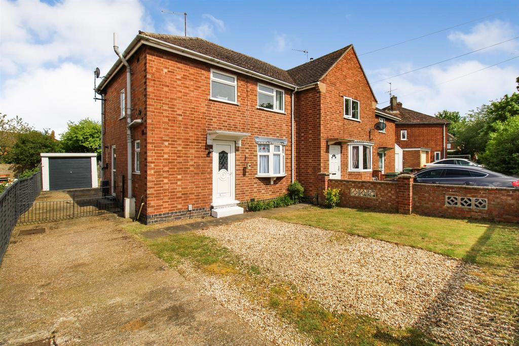 Clarke Road, Corby NN17 3 bed end of terrace house for sale £215,000