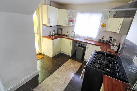 6 Clarke Road, Corby, NN17 2BG