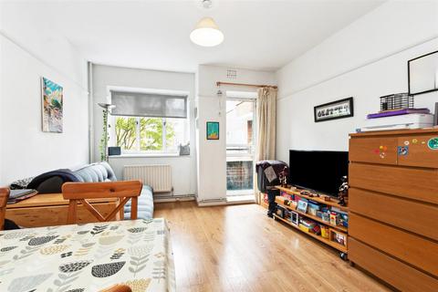 1 bedroom flat to rent, Newtown Street, London SW11