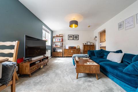 2 bedroom apartment for sale, Weavers Close, Dunmow, Essex