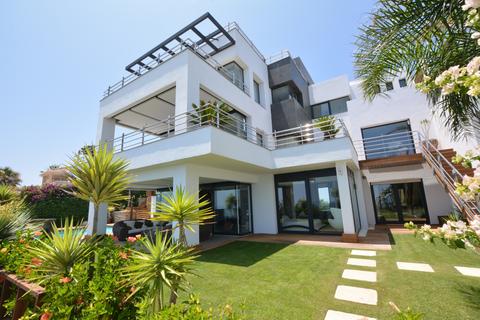5 bedroom villa, Manilva, Malaga, Spain