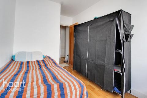 2 bedroom apartment for sale, Fairmeadow, Maidstone