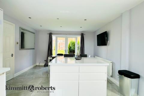 18 Bowes Avenue, Dalton Le Dale, Seaham, SR7 8JY