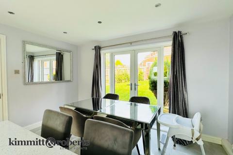 18 Bowes Avenue, Dalton Le Dale, Seaham, SR7 8JY