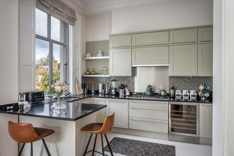 3 bedroom flat for sale, Albury Park Mansion, Albury Park, Albury, Guildford, GU5.