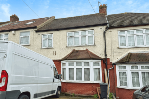 3 bedroom terraced house for sale, Wanstead Lane, ILFORD, IG1