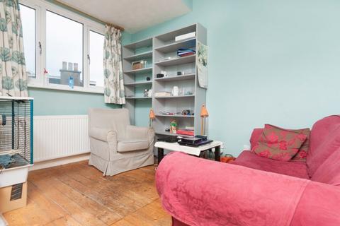 2 bedroom property to rent, 1222L – Pirniefield Place, Edinburgh, EH6 7PL