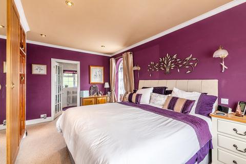61 Kingsway, West Wickham, BR4 9JD