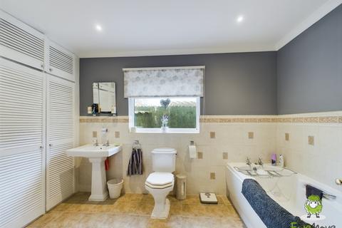 19 Fraser Close, Old Basing, Basingstoke, RG24 7JY