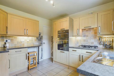 3 bedroom terraced house for sale, Oldfield Drive, Vicars Cross, Chester, CH3