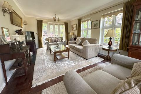 4 bedroom detached house for sale, Shalbourne Rise, CAMBERLEY GU15