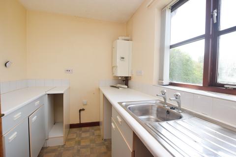 2 bedroom flat to rent, Warren Close, Gainsborough DN21