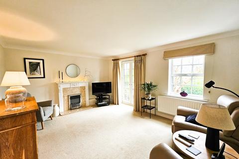 10 Macrae Road, Pill, Bristol, BS20 0EB