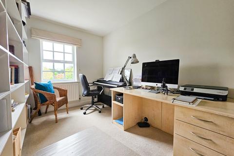 10 Macrae Road, Pill, Bristol, BS20 0EB