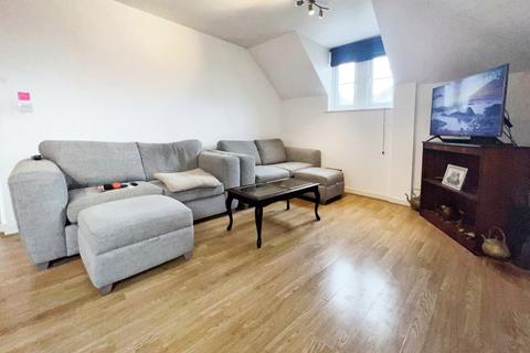 2 bedroom flat to rent, Crawford Avenue Dartford DA1