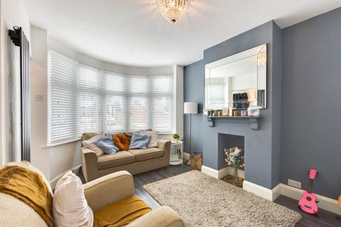 3 Curran Avenue, Sidcup, DA15 8RP