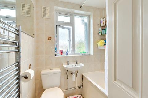 3 Curran Avenue, Sidcup, DA15 8RP