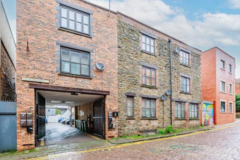 2, Jacob Court, 120 Jacob Street, Bristol, BS2 0HP