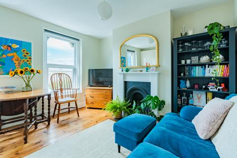 Top Floor Flat, 35 Lansdown Road, Redland, Bristol, BS6 6NR