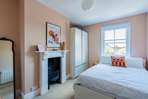 Top Floor Flat, 35 Lansdown Road, Redland, Bristol, BS6 6NR